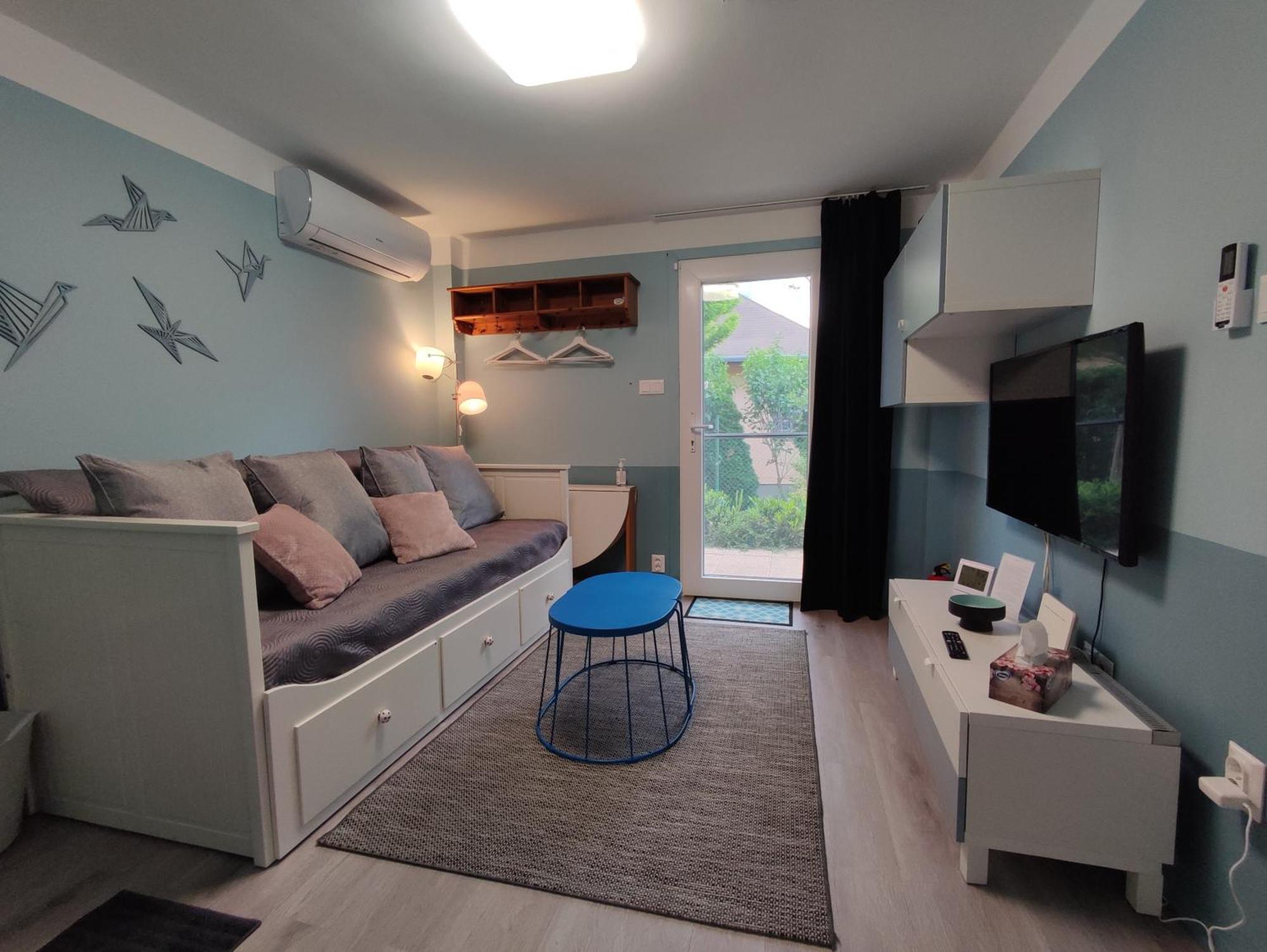 Levelke Mini Apartman Gardony Bagian luar foto