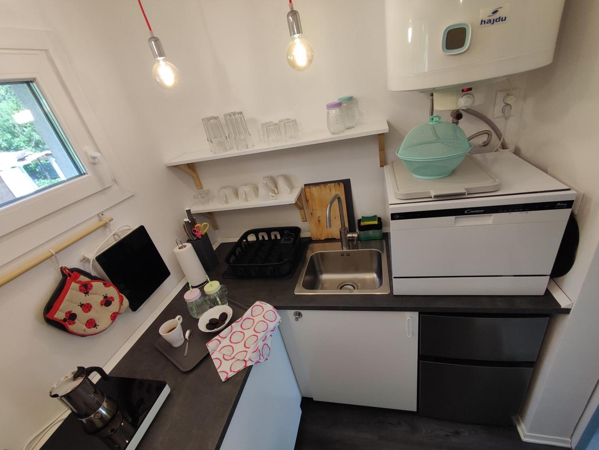 Levelke Mini Apartman Gardony Bagian luar foto